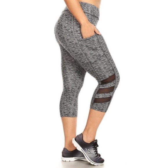 Pants - Plus size Capri w/ mesh and pockets